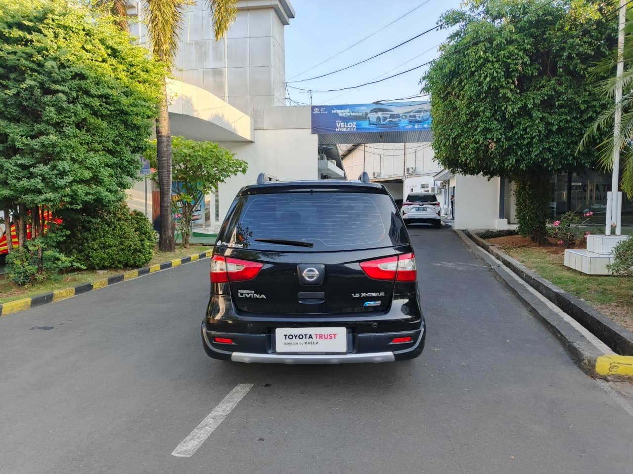 Foto Bagian Belakang Mobil