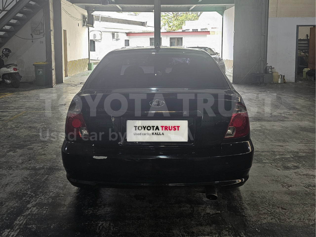 Foto Bagian Belakang Mobil