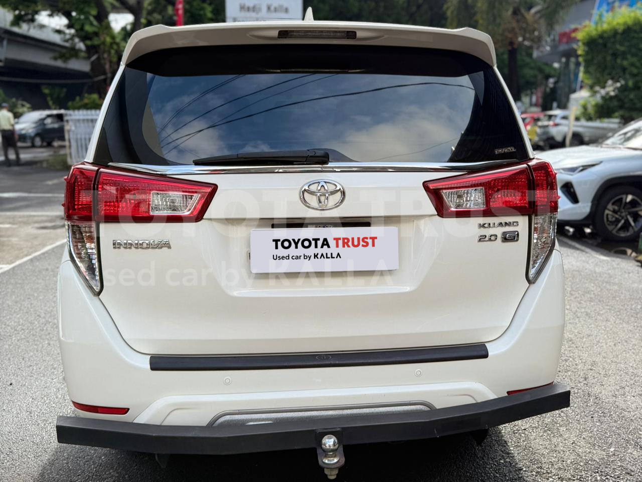 Foto Bagian Belakang Mobil