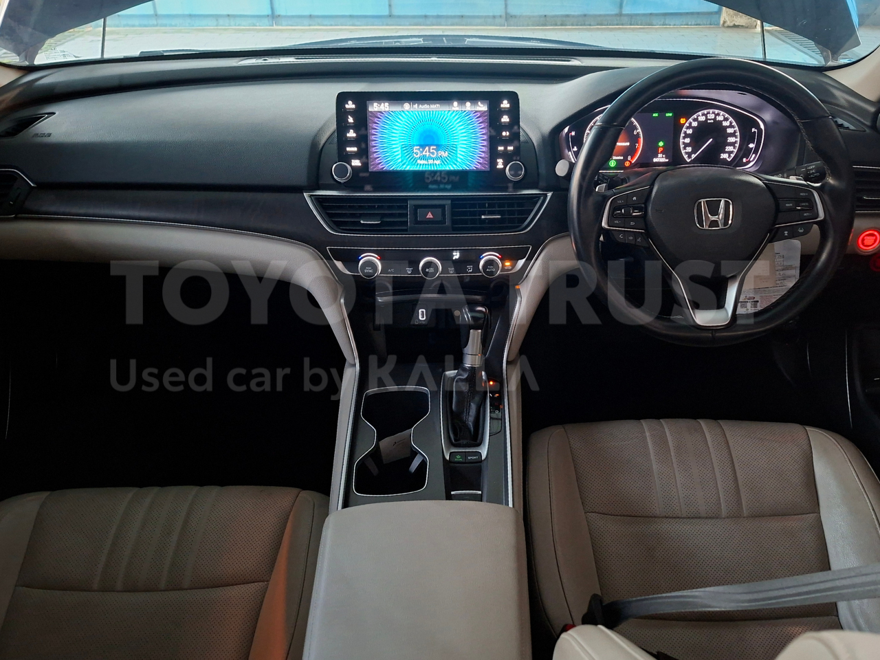 Foto Bagian Dashboard Mobil