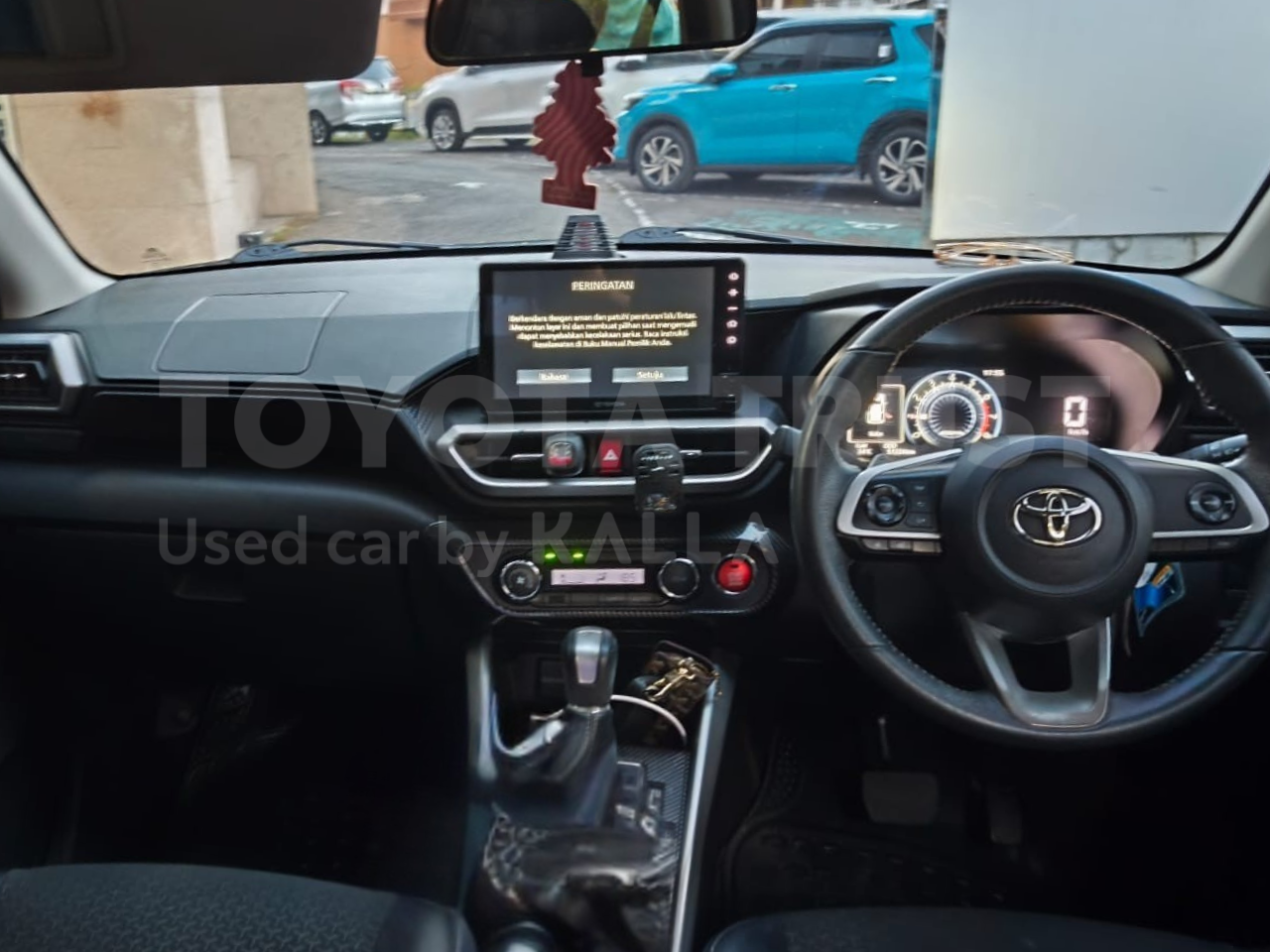 Foto Bagian Dashboard Mobil