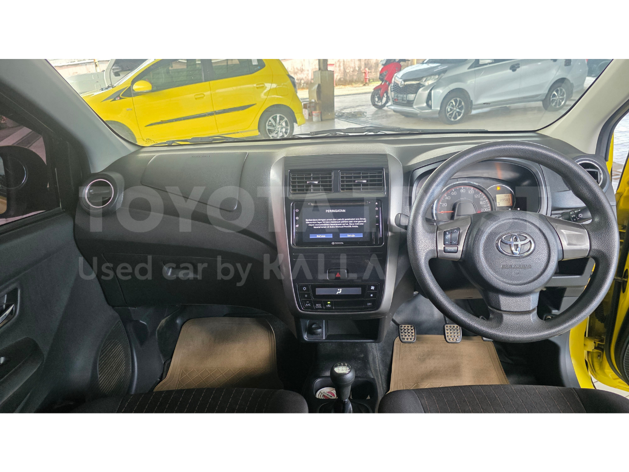 Foto Bagian Dashboard Mobil