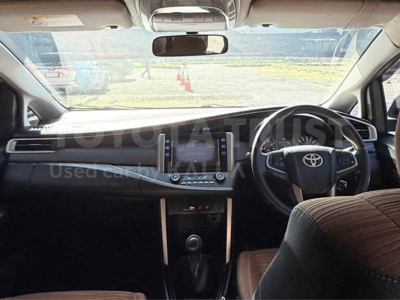 Foto Bagian Dashboard Mobil