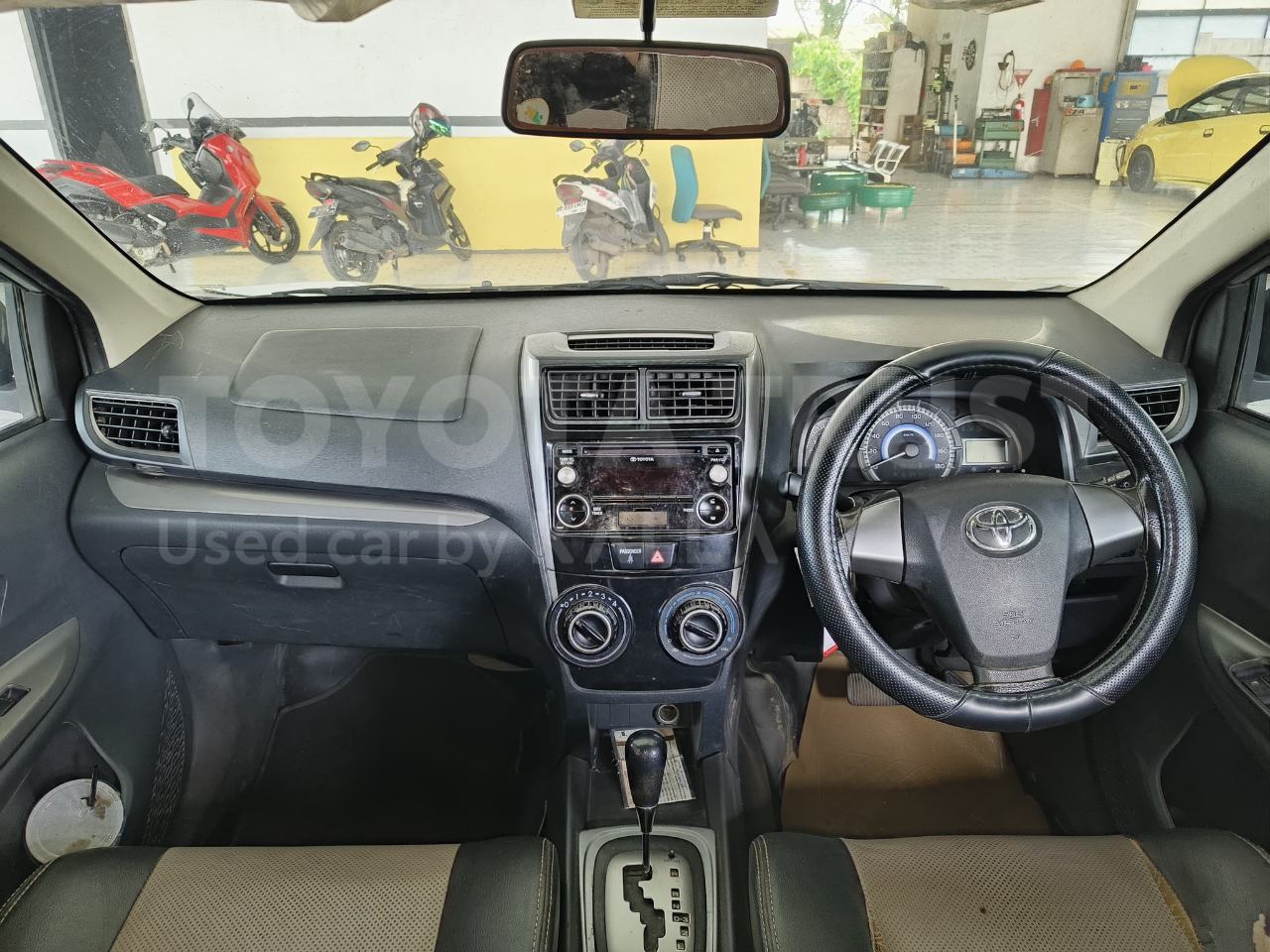 Foto Bagian Dashboard Mobil