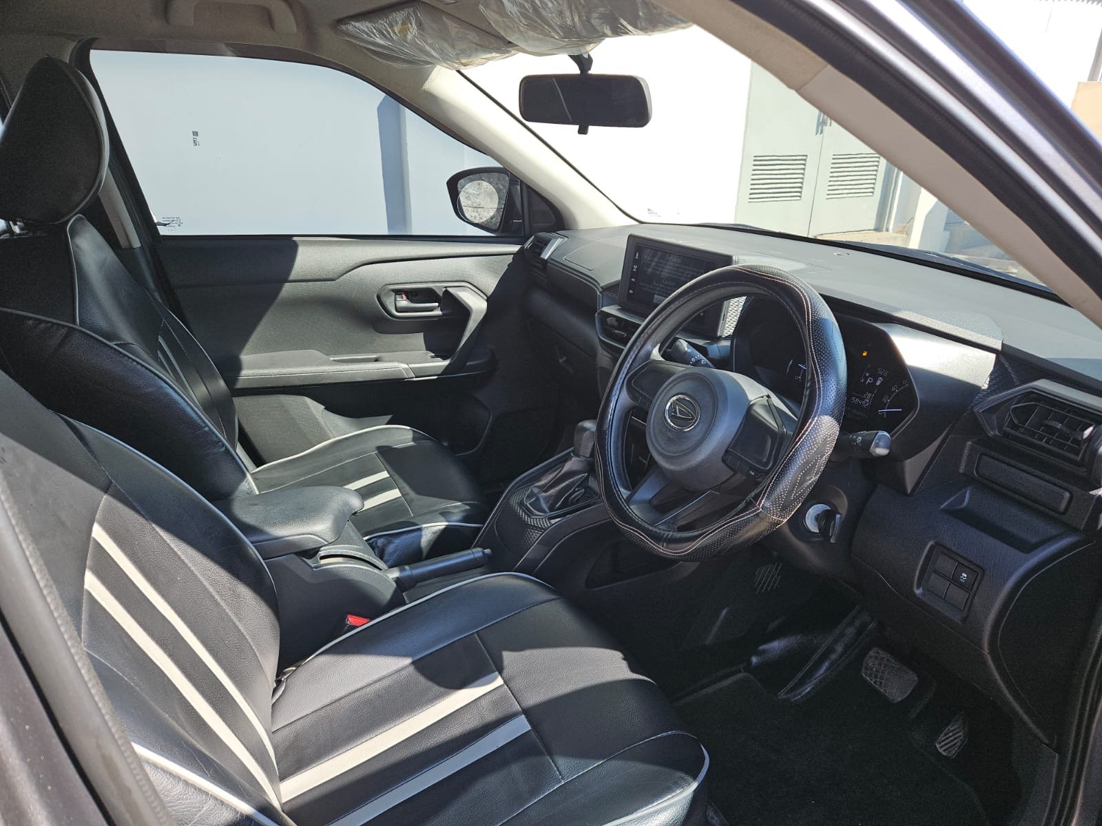 Foto Bagian Dashboard Mobil