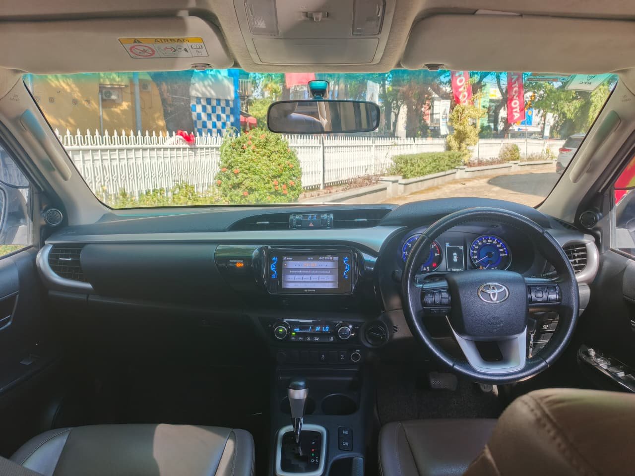 Foto Bagian Dashboard Mobil