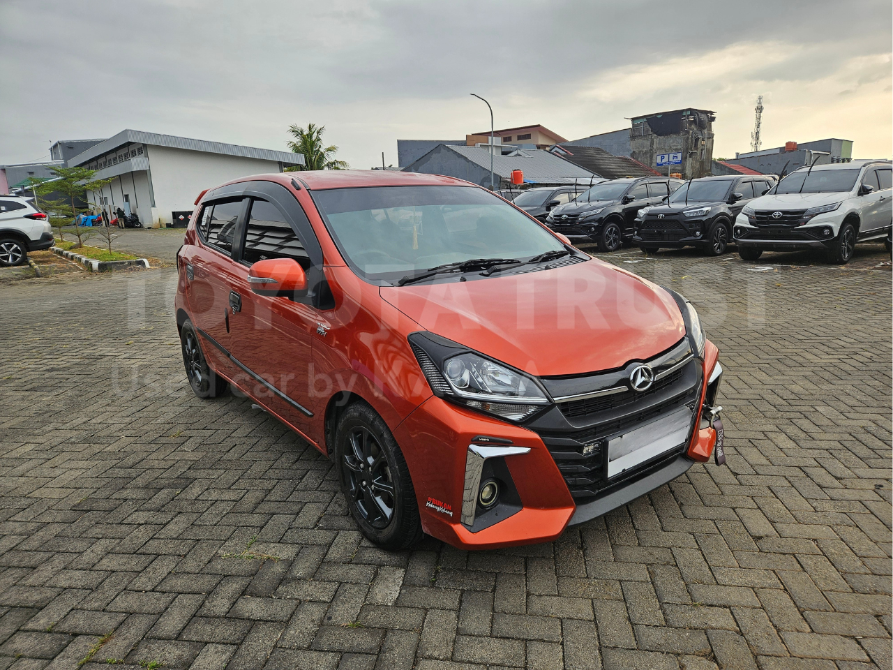 Foto Bagian Kanan Mobil