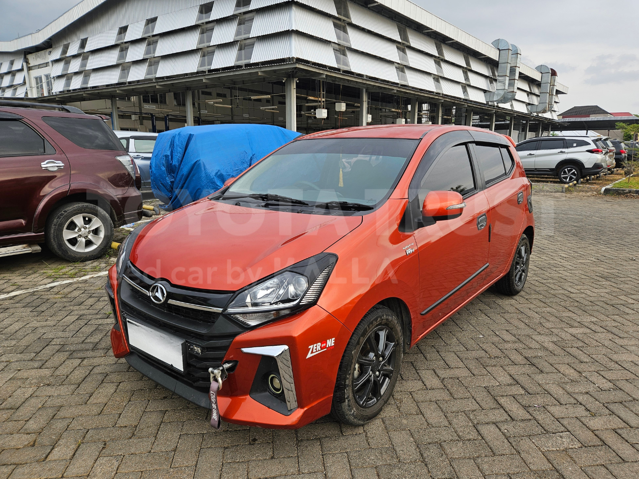 Foto Bagian Kiri Mobil