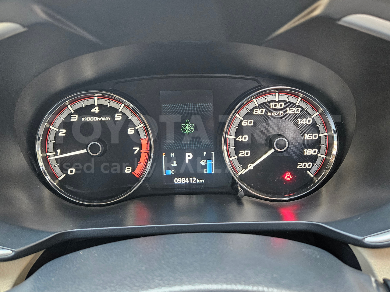 Foto Bagian Odometer Mobil
