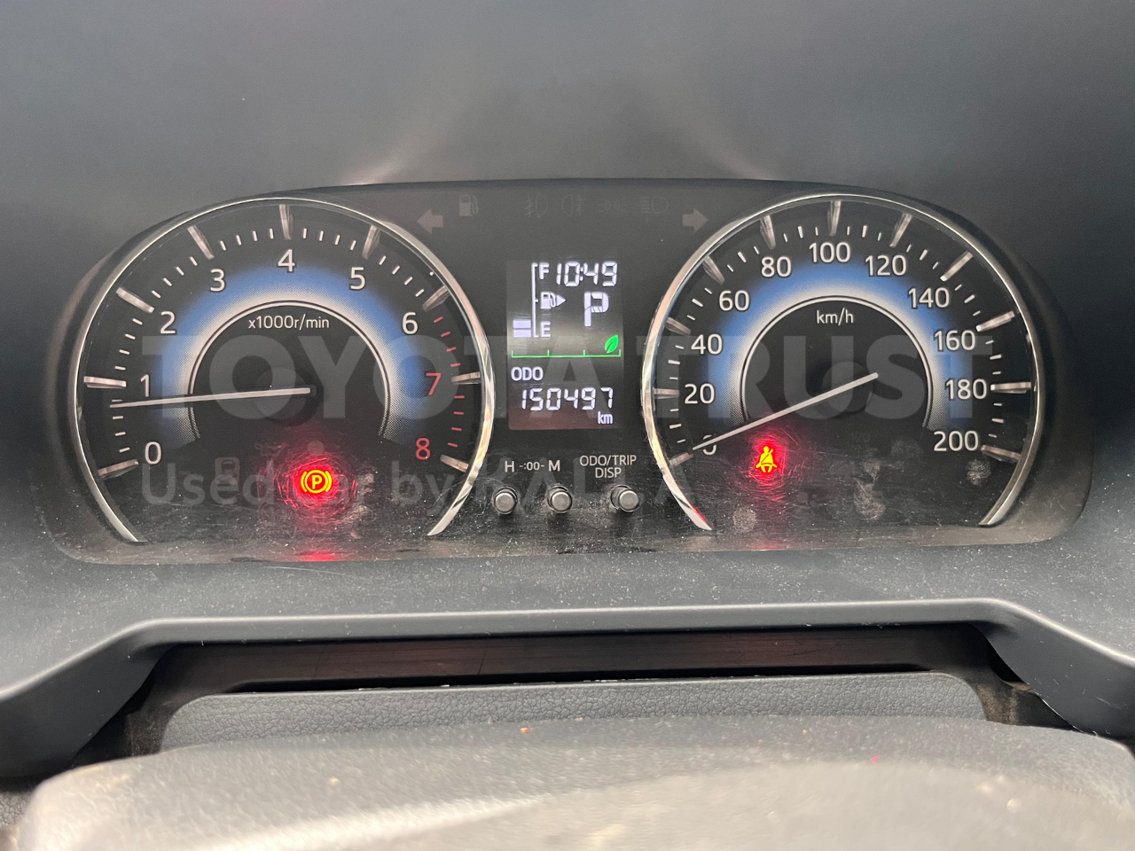 Foto Bagian Odometer Mobil