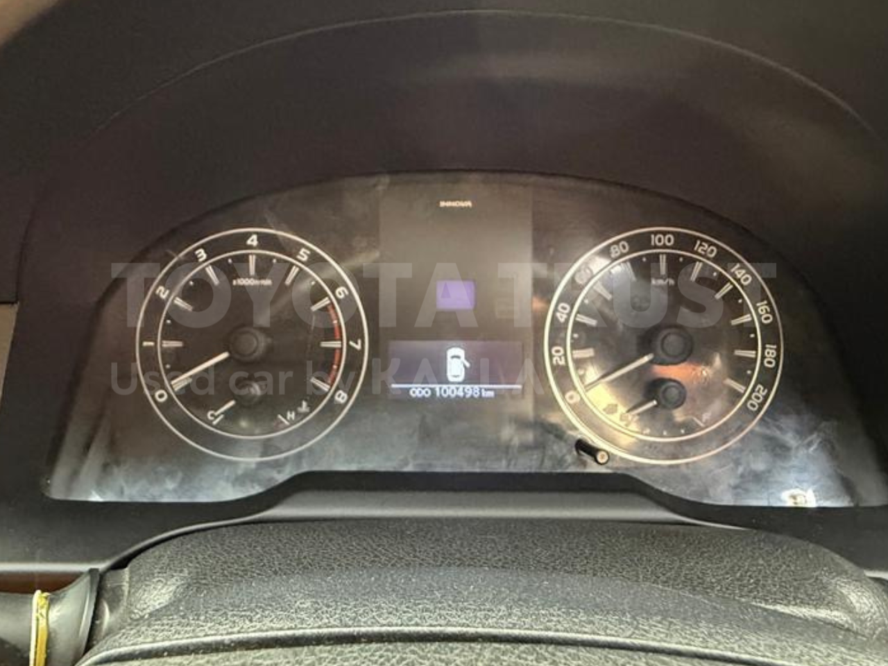 Foto Bagian Odometer Mobil