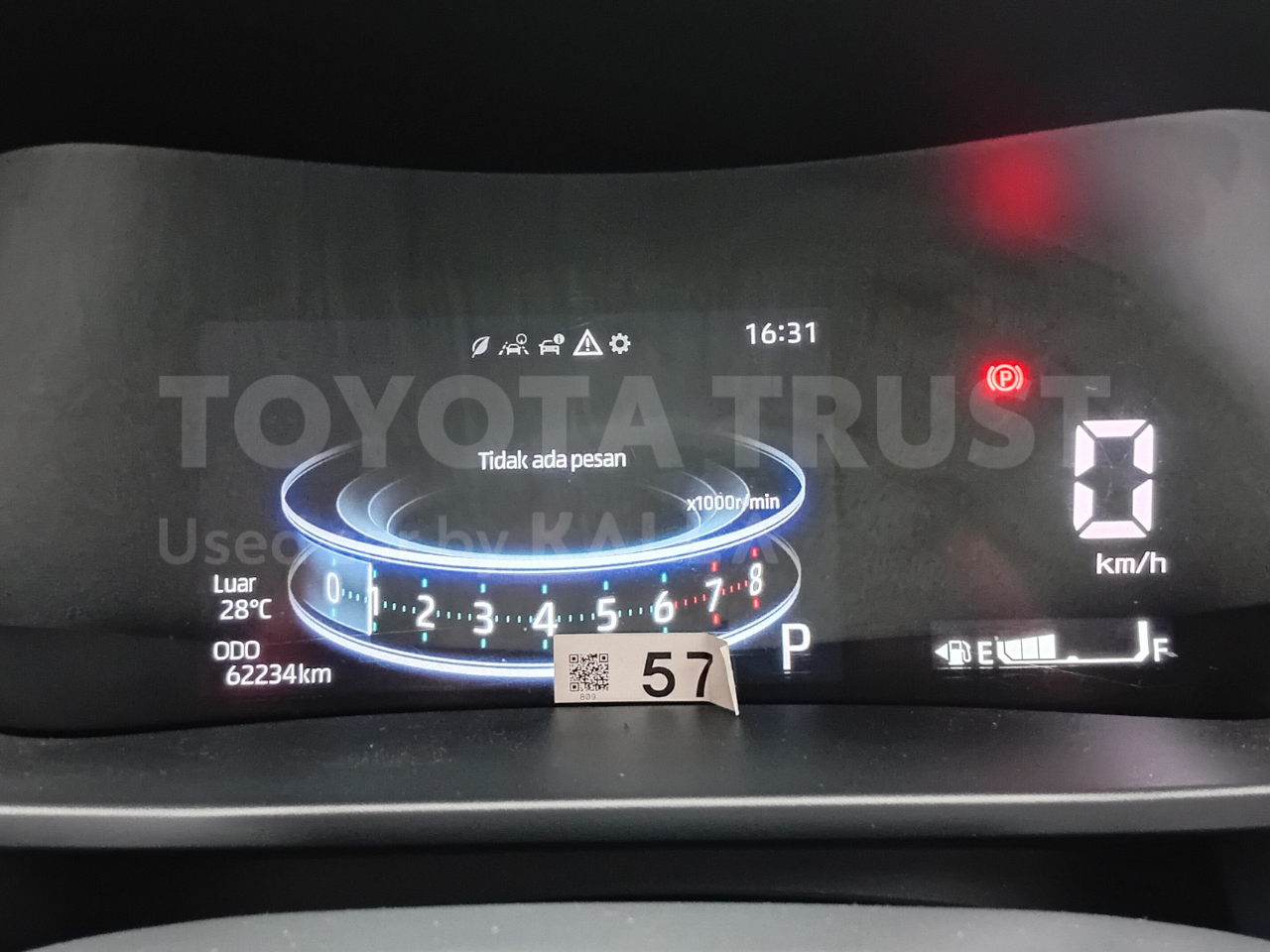 Foto Bagian Odometer Mobil